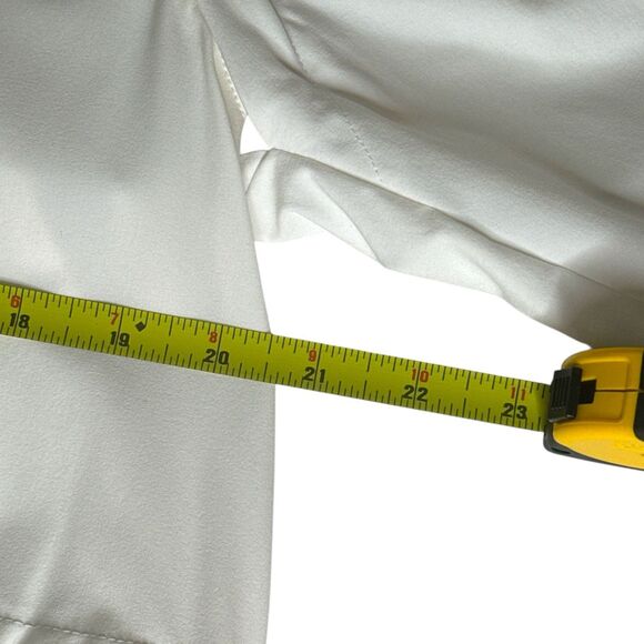 Chico’s Zenergy Golf White Zip  Convertible Jacket  Mesh Vent Activewear  Size 2 - Picture 9 of 12